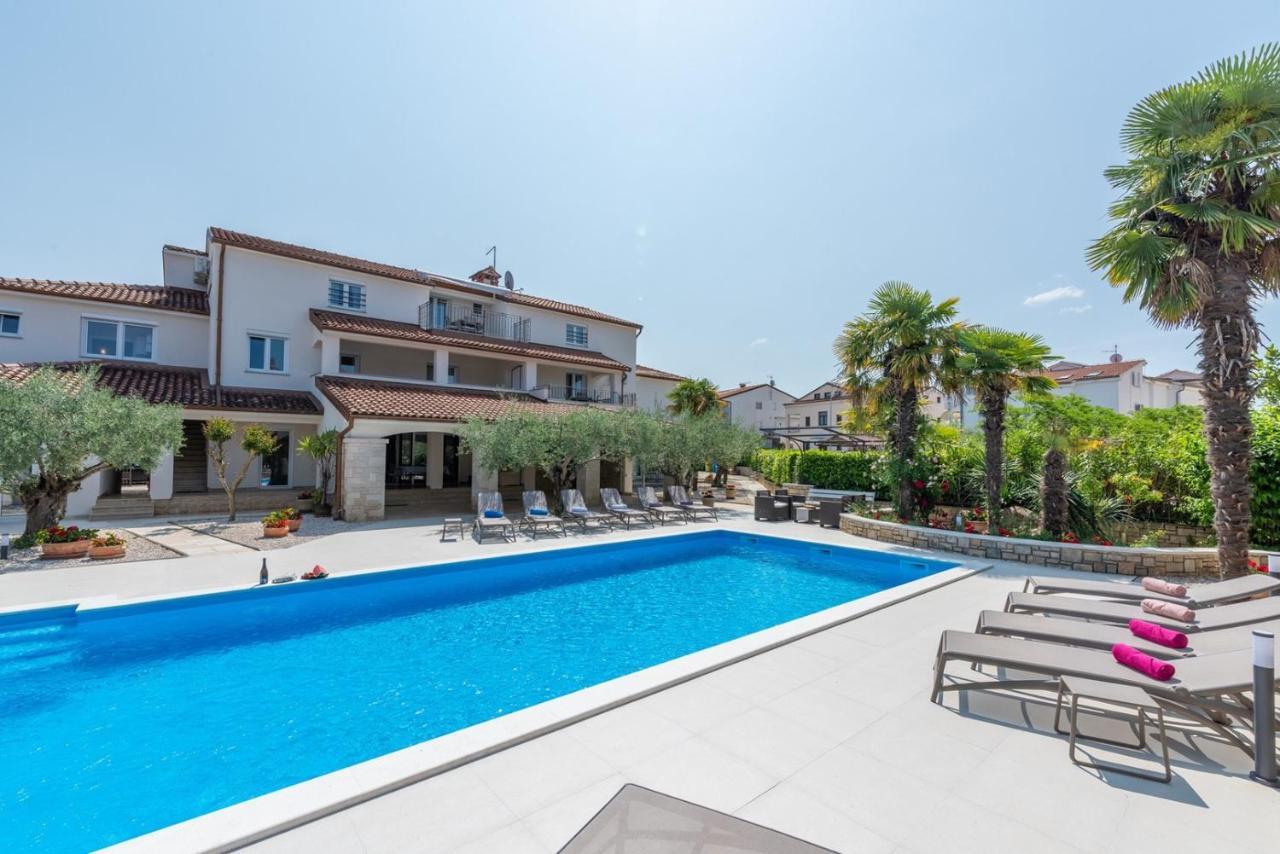 Villa Hope - Apartments With Shared Pool Poreč Dış mekan fotoğraf