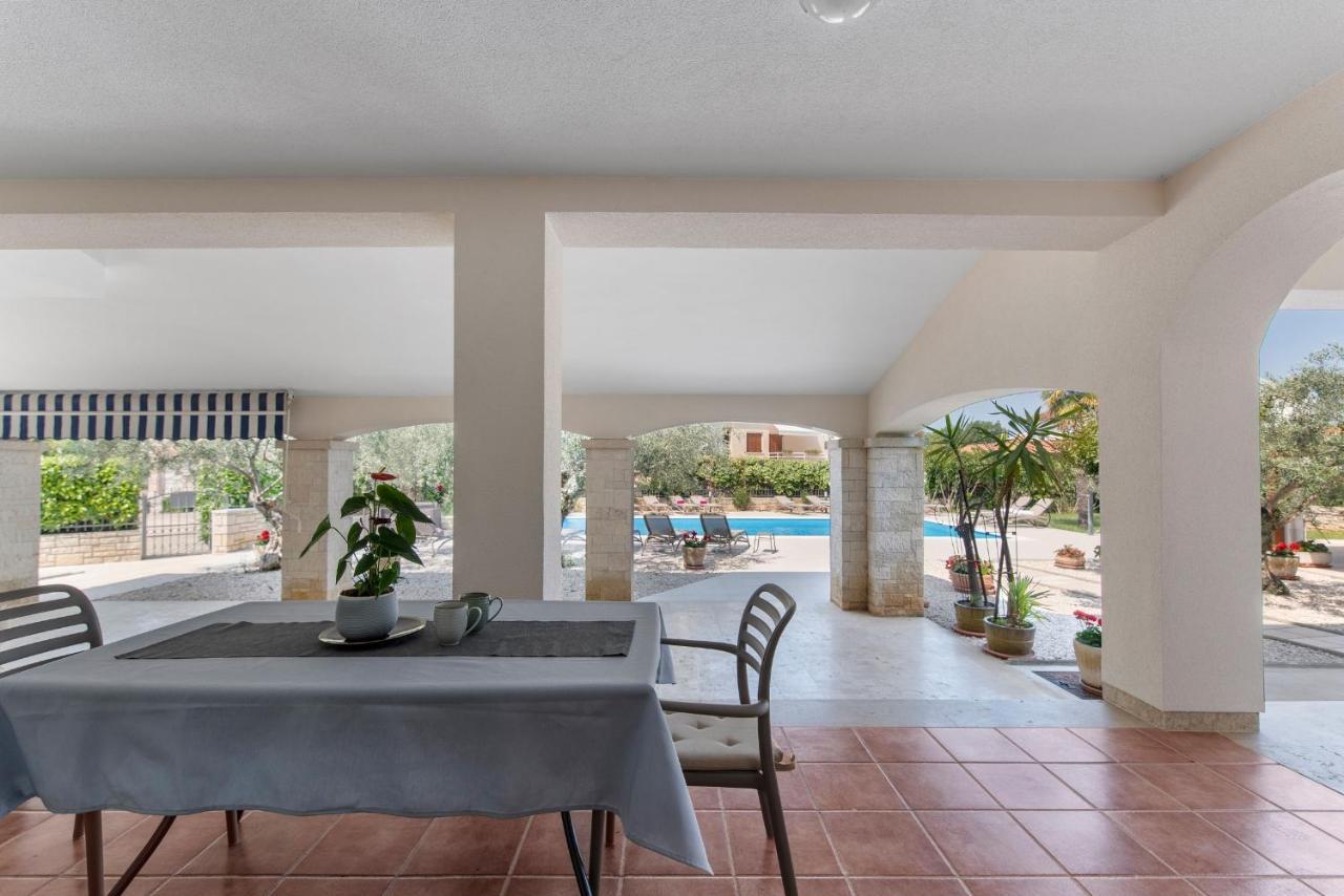 Villa Hope - Apartments With Shared Pool Poreč Dış mekan fotoğraf