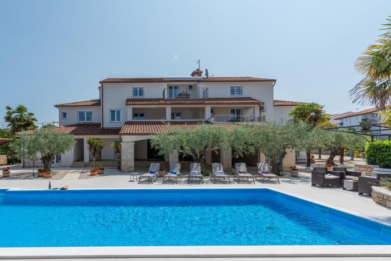 Villa Hope - Apartments With Shared Pool Poreč Dış mekan fotoğraf