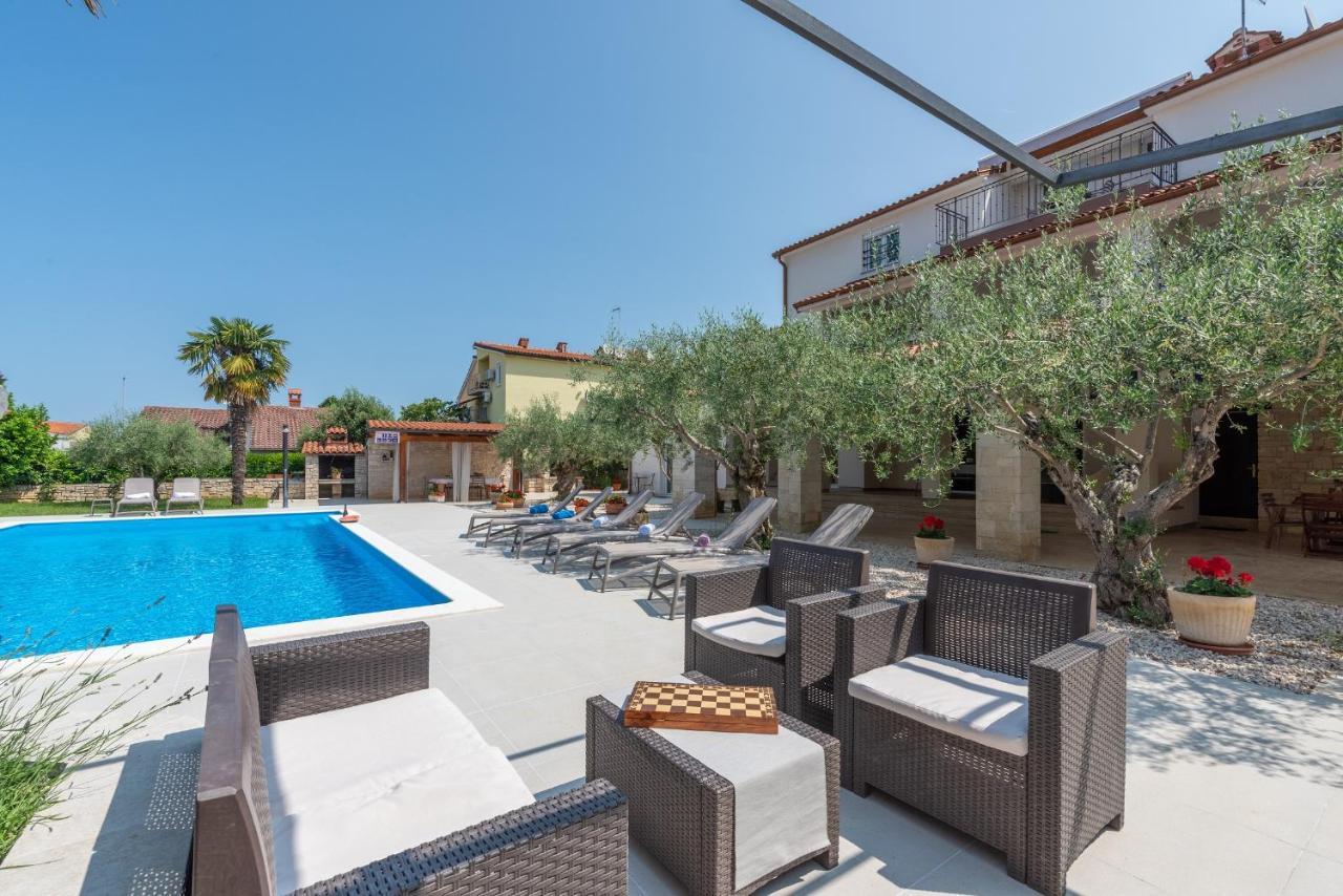 Villa Hope - Apartments With Shared Pool Poreč Dış mekan fotoğraf