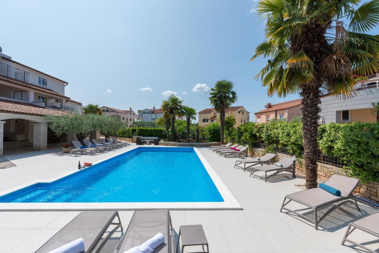 Villa Hope - Apartments With Shared Pool Poreč Dış mekan fotoğraf