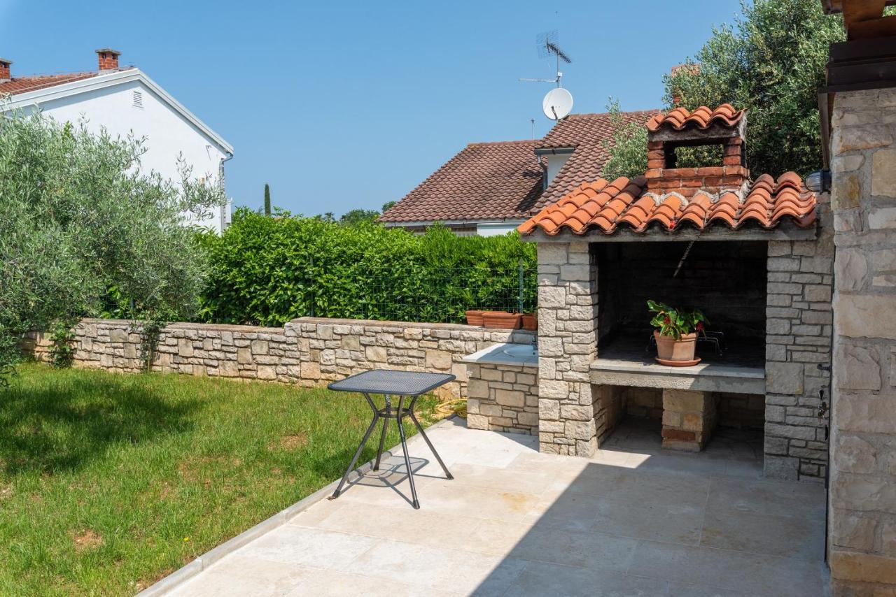 Villa Hope - Apartments With Shared Pool Poreč Dış mekan fotoğraf