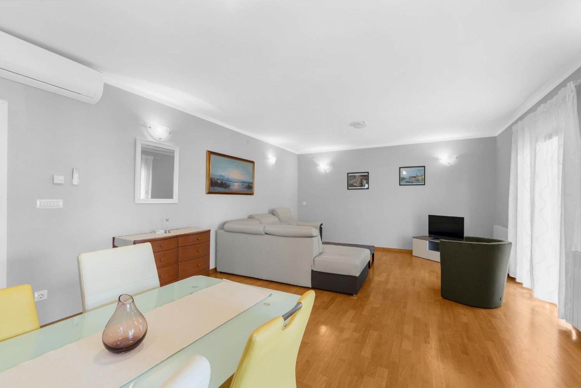 Villa Hope - Apartments With Shared Pool Poreč Oda fotoğraf